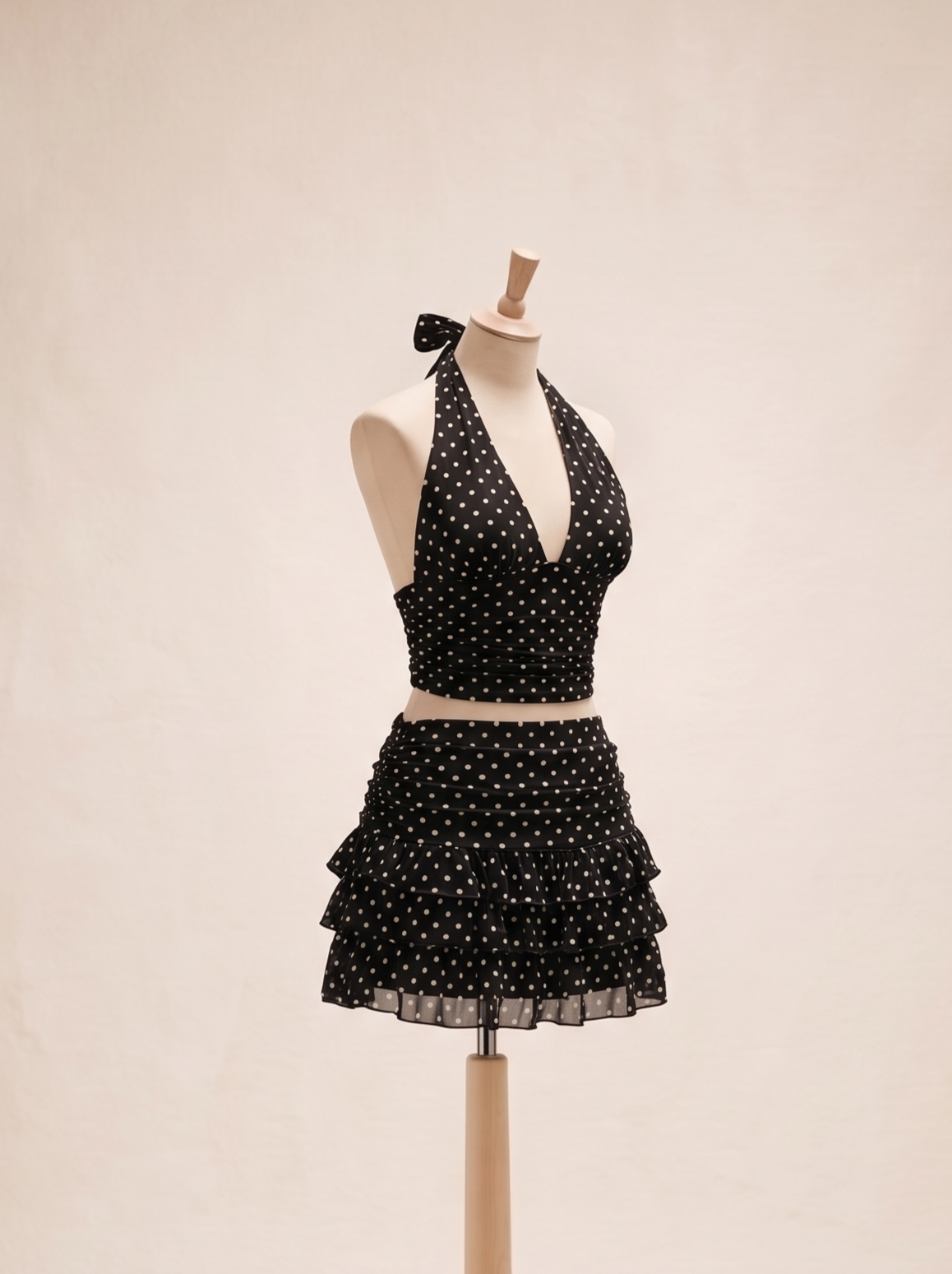 L'Ensemble à Pois Silhouette Pin-up